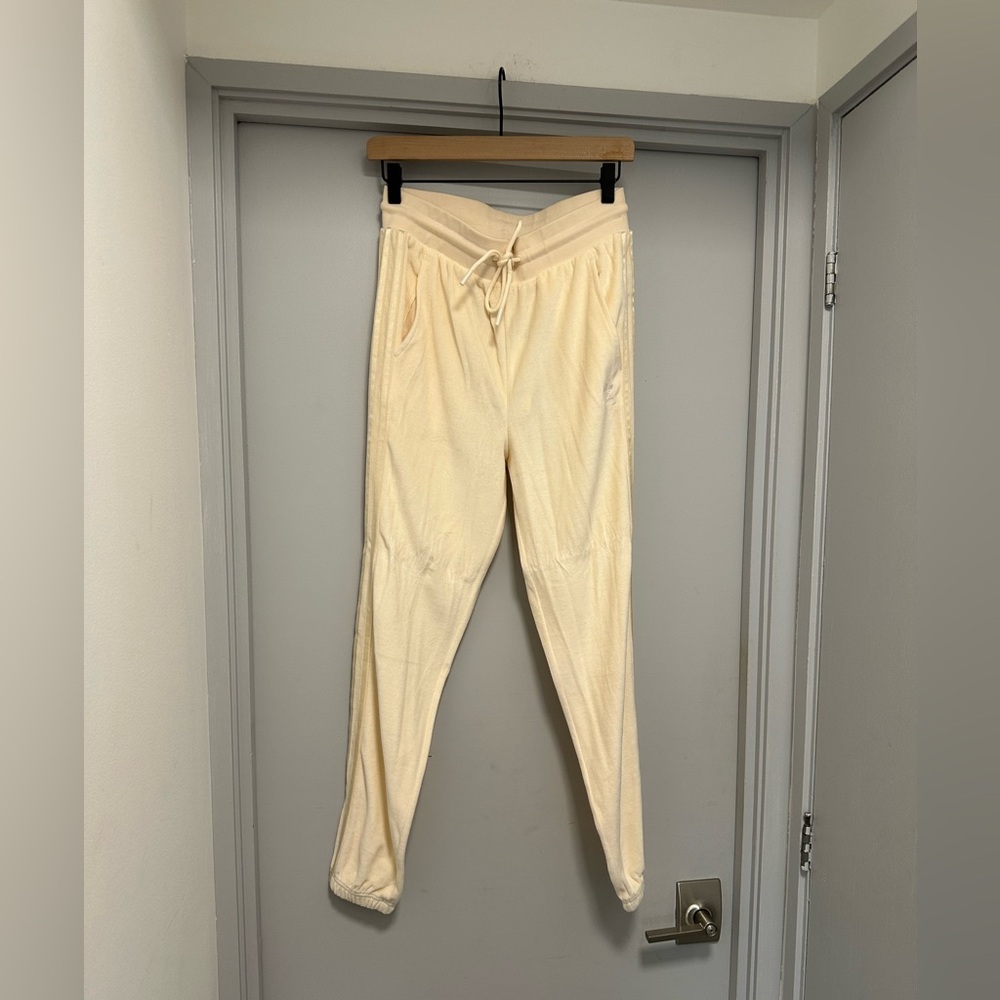 Women’s Slim Jogger Adidas Velvet Cream Drawstring Jogger Pants